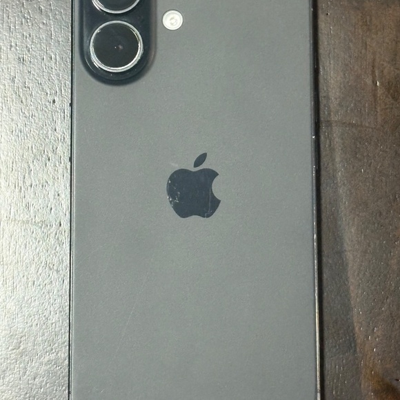 iPhone 16 & AirPods Pro 2nd Gen - Picture 3 of 6